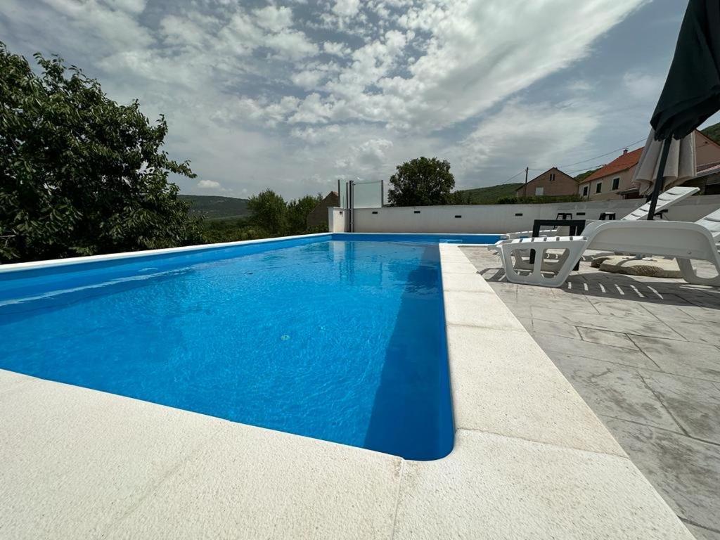 Hill, Cista Velika, Imotski Villa